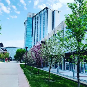 Hotel Sait & Conference Centre -, YYC